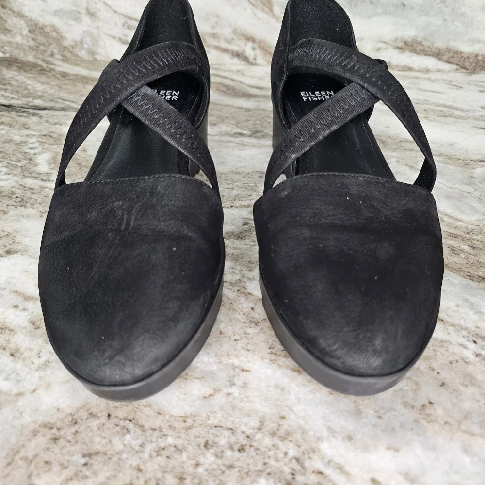 Cooper Tumbled Nubuck Wedge Size 7.5